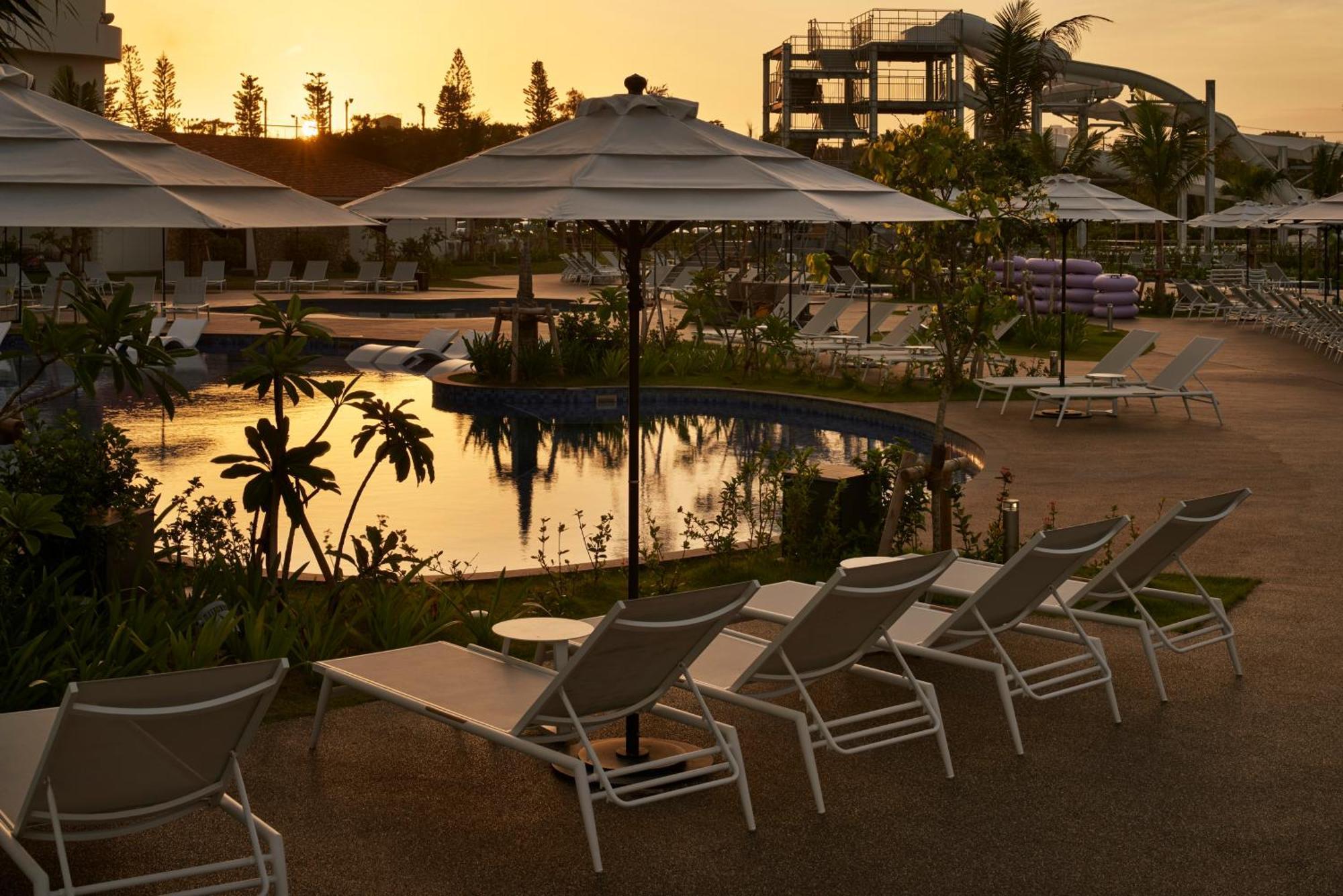 Grand Mercure Okinawa Cape Zanpa Resort Yomitan Extérieur photo